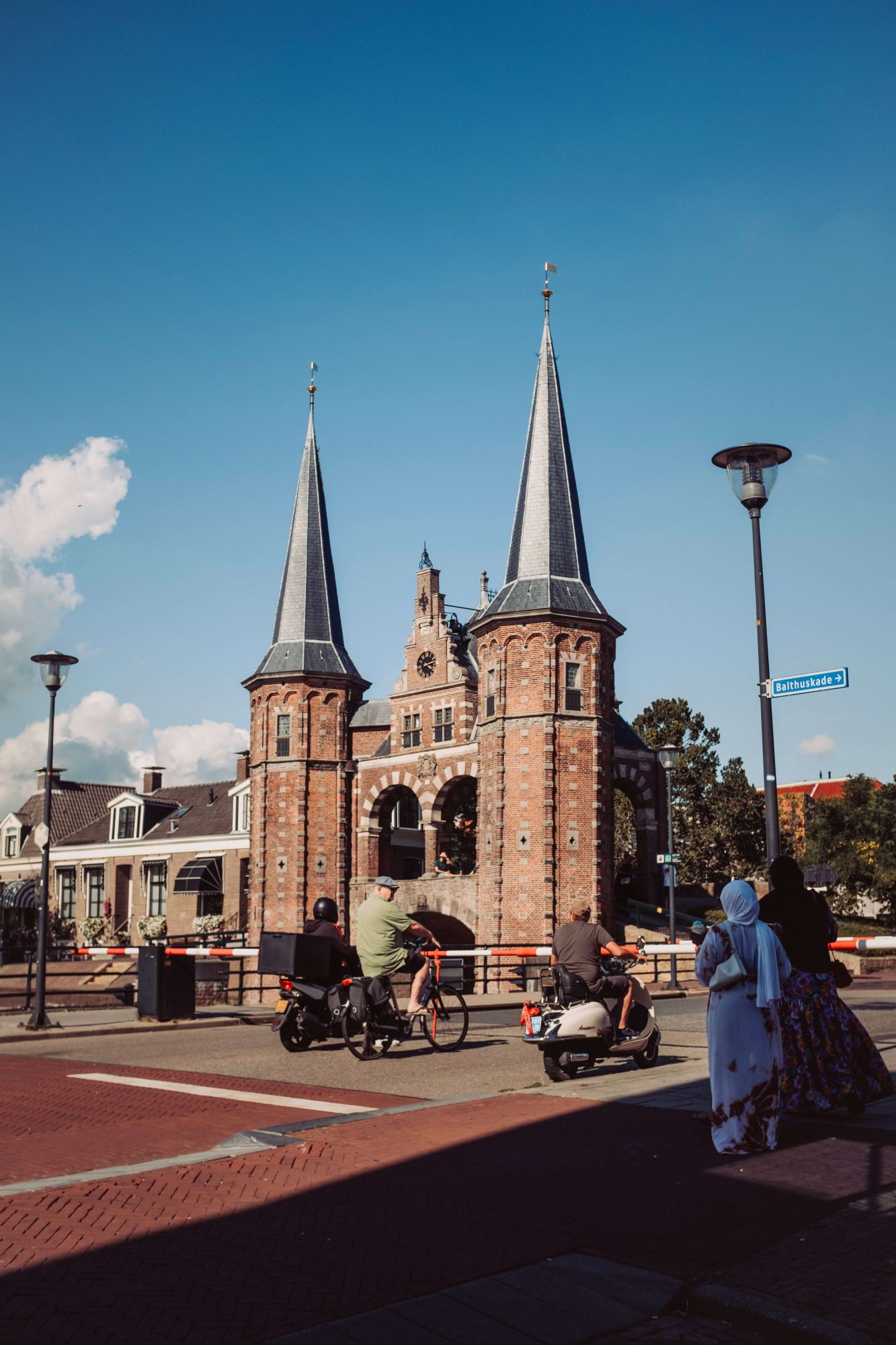 Sneek waterpoort dorp wonen leven werken Friesland watersport