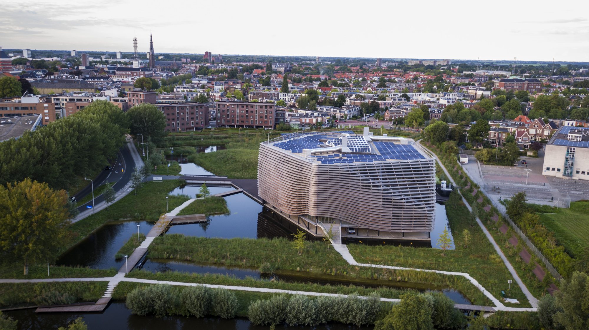 Wetsus in het Friese Leeuwarden natuur kantoor en lab innovatie