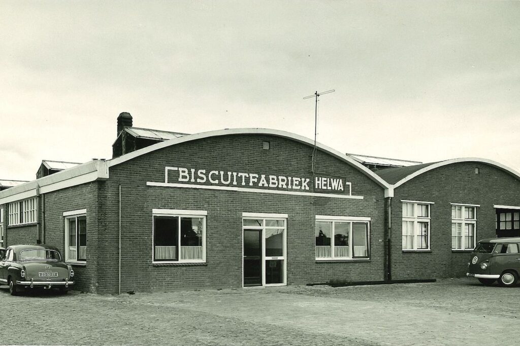 Helwa Wafelbakkerij biscuitfabriek vroeger